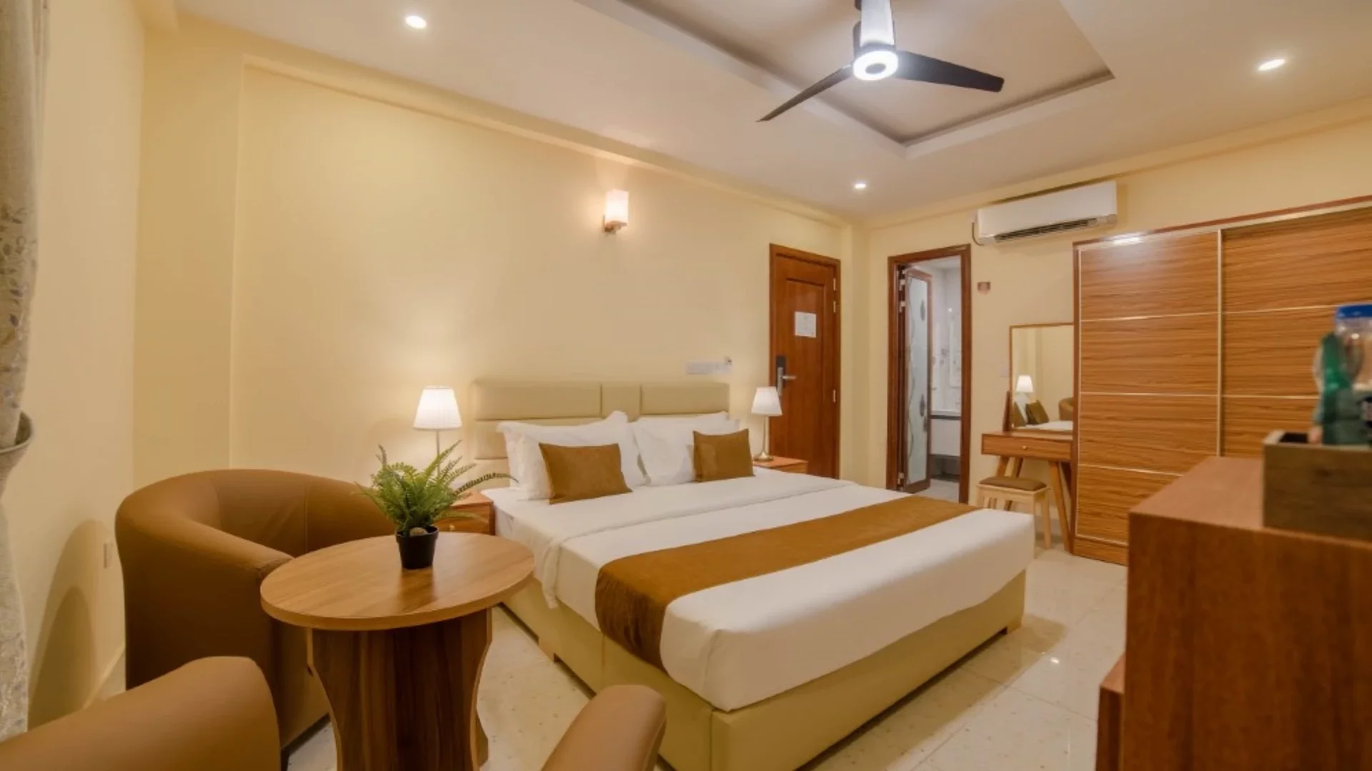 Amber Beach Hotel Pictures